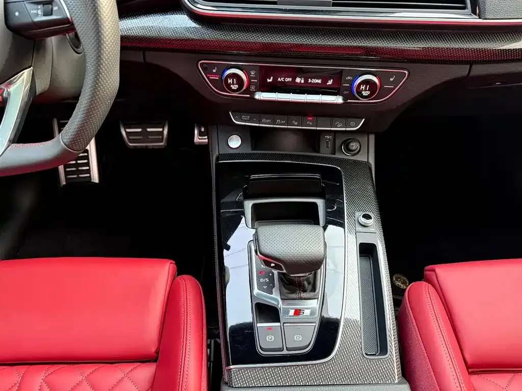 Audi SQ5 2025 из CN, фото 8