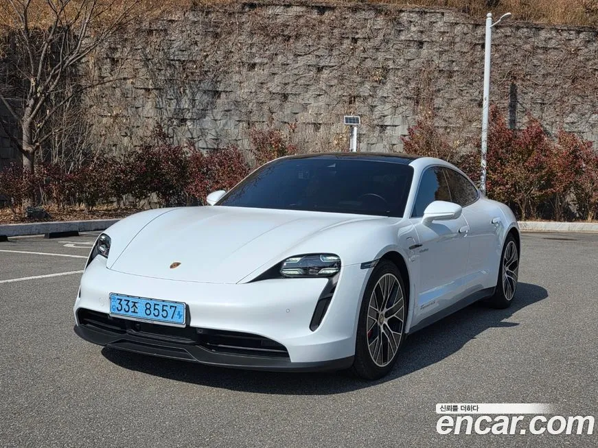 Porsche Taycan 2021 из KR, фото 1