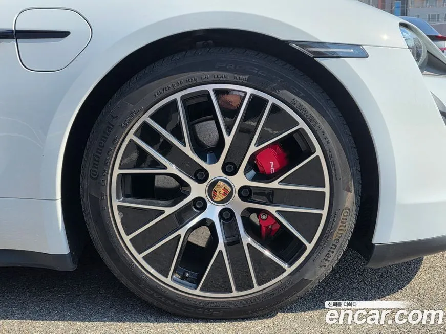 Porsche Taycan 2021 из KR, фото 8