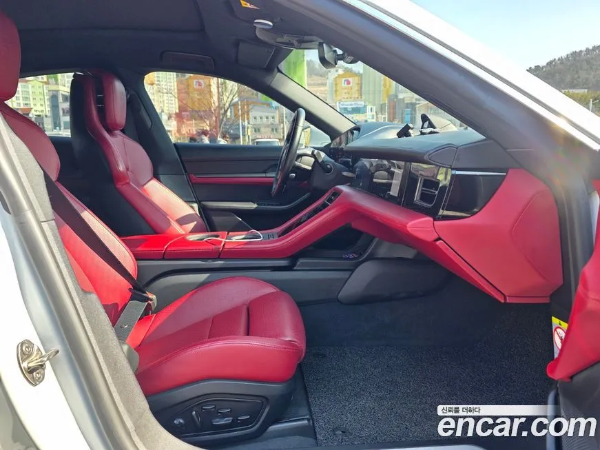 Porsche Taycan 2021 из KR, фото 10