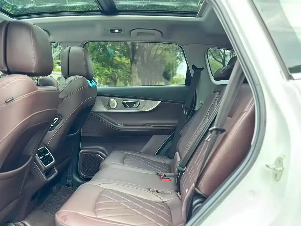 Chery Tiggo 8 PRO — фото 10