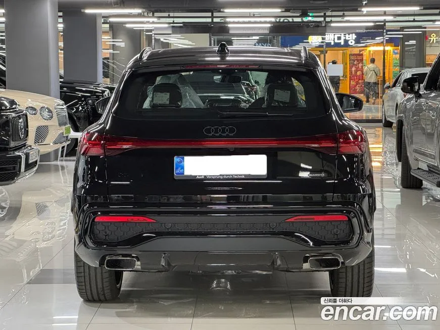 Audi Q5 2025 из KR, фото 9