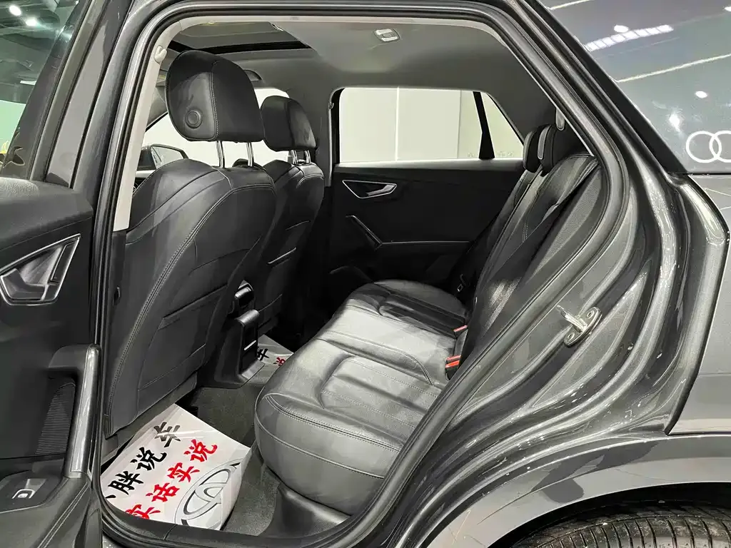 Audi Q2L 2023 из CN, фото 10