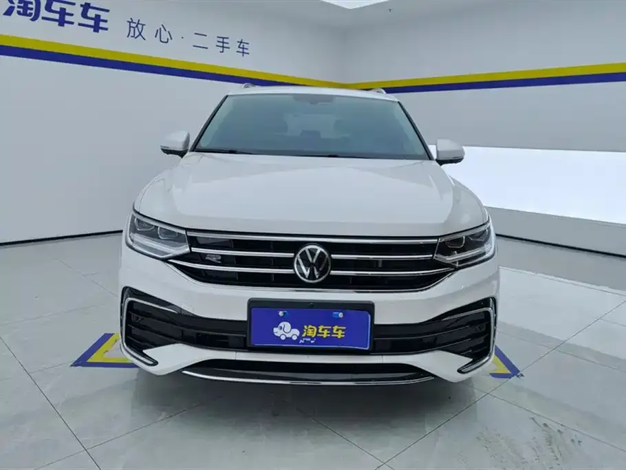 Volkswagen Tiguan L — фото 2