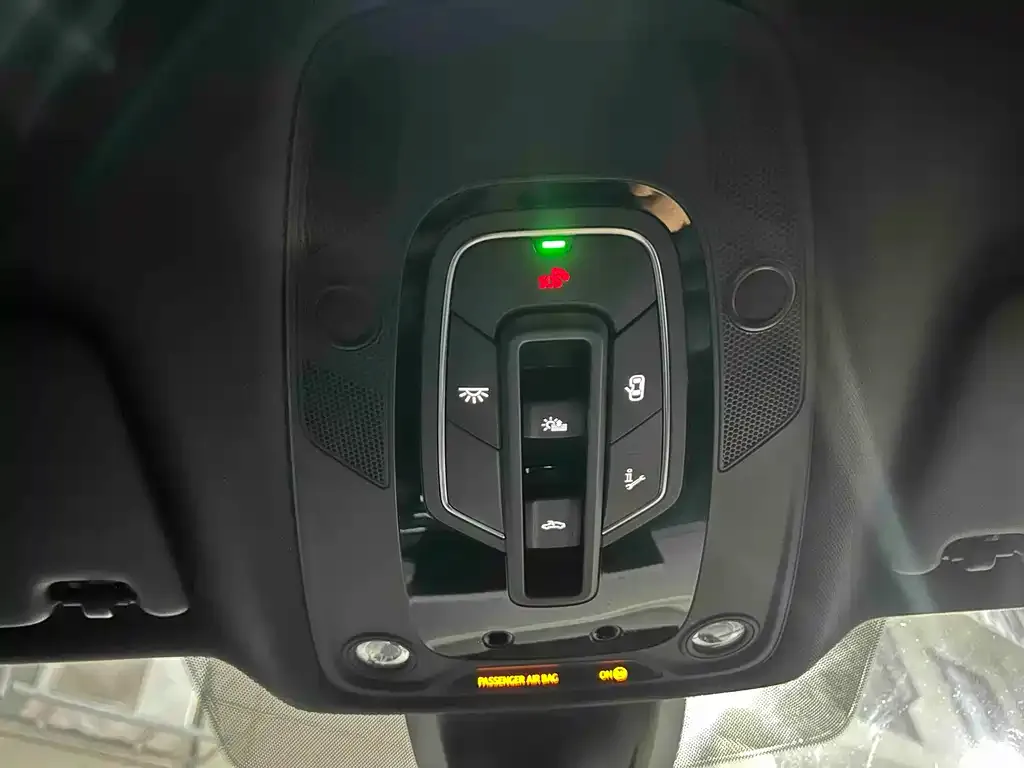 Audi Q5L 2023 из CN, фото 3