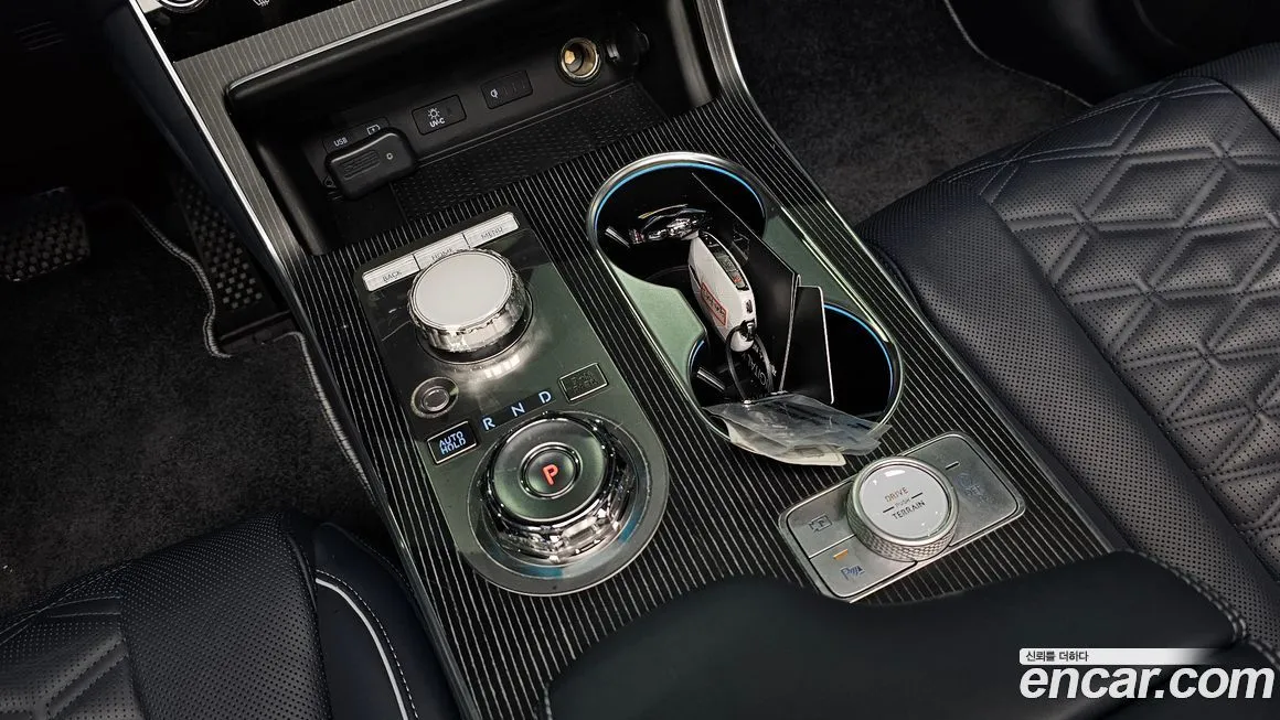 Genesis GV80 — фото 10