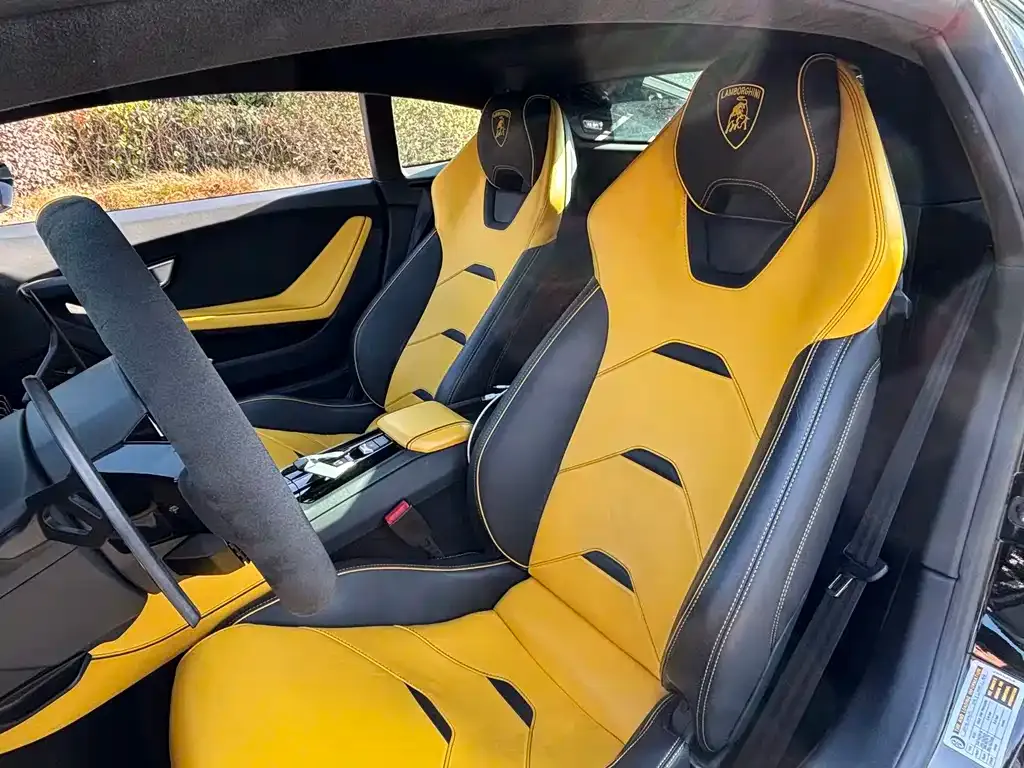 Lamborghini Huracan 2023 из CN, фото 4