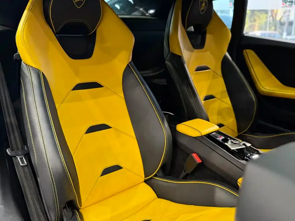 Lamborghini Huracan 2023 из CN, фото 3