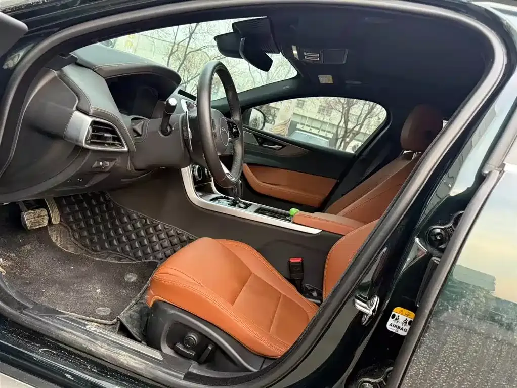Jaguar XEL 2025 из CN, фото 6
