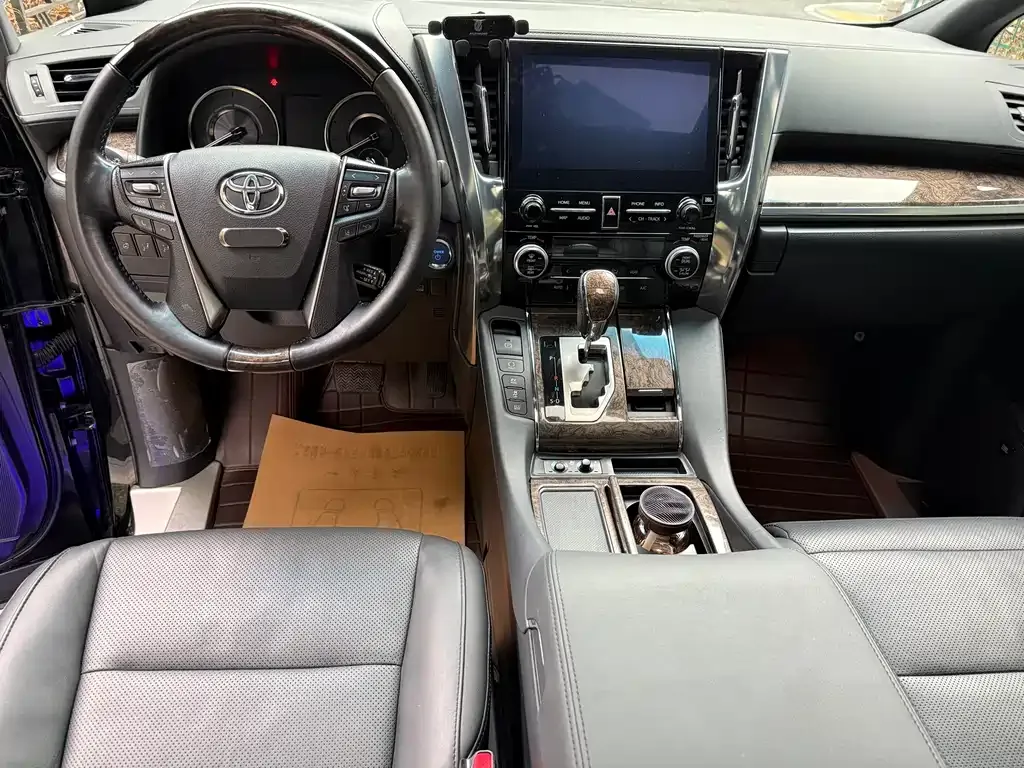 Toyota Alphard 2022 из CN, фото 2