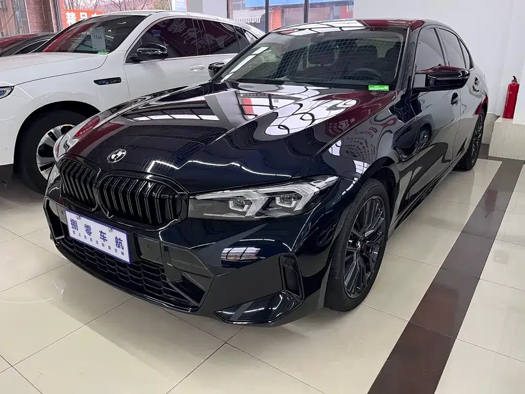 BMW 3 Series 2022 из CN, фото 1