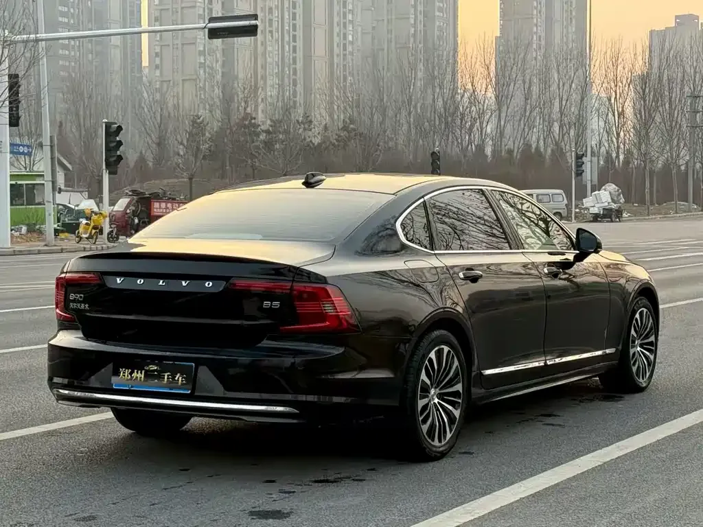 Volvo S90 2022 из CN, фото 3