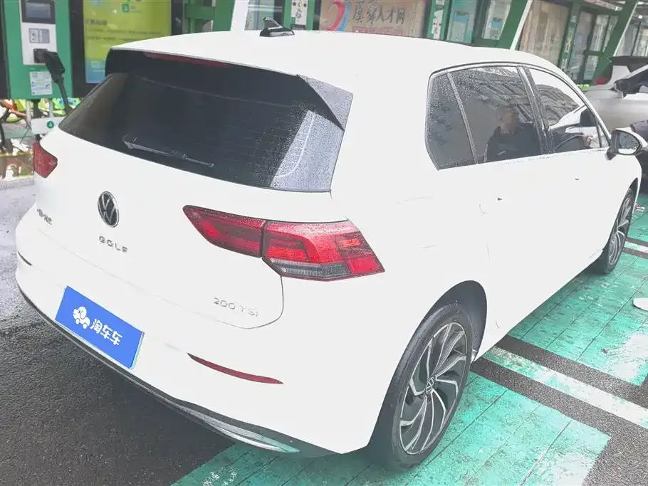 Volkswagen Golf 2021 из CN, фото 2