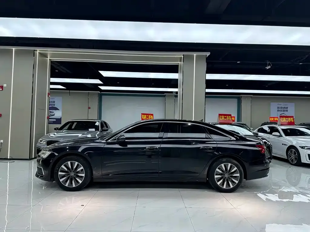 Audi A6L 2021 из CN, фото 3