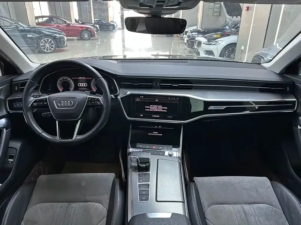 Audi A6L 2021 из CN, фото 6