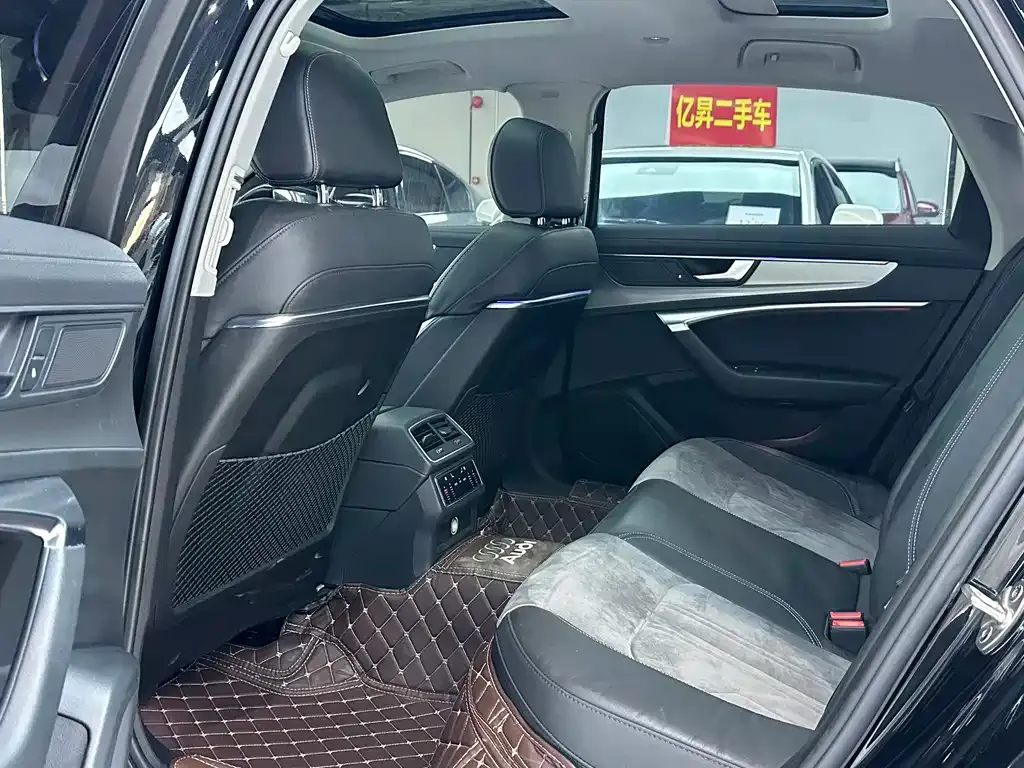Audi A6L 2021 из CN, фото 2