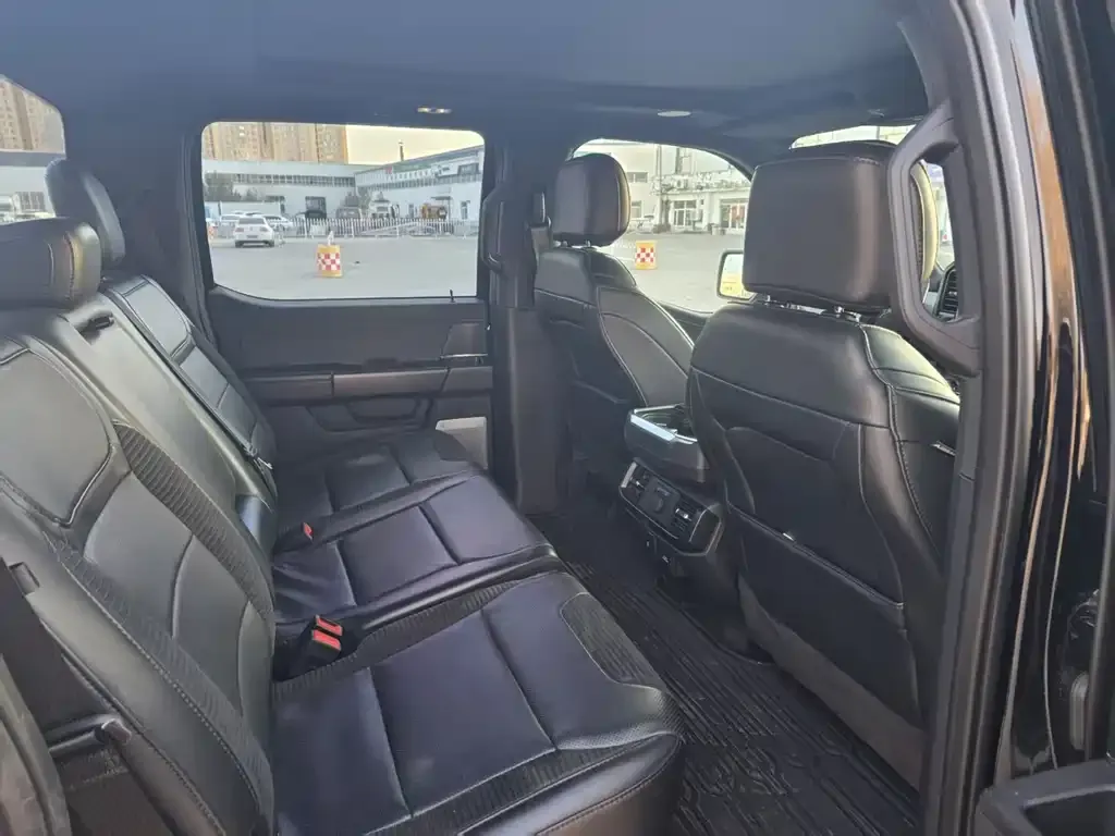 Ford F-150 Raptor 2023 из CN, фото 3