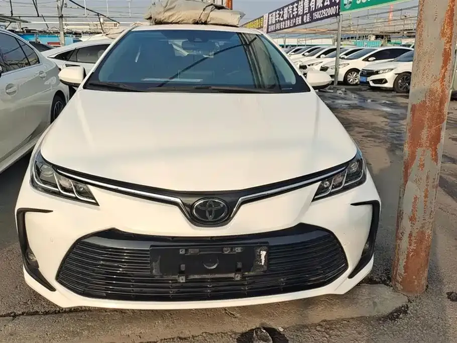 Toyota Corolla — фото 4