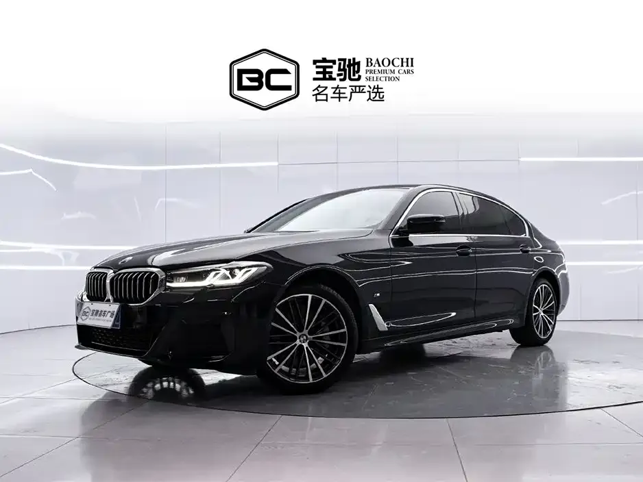 BMW 5 Series — фото 1