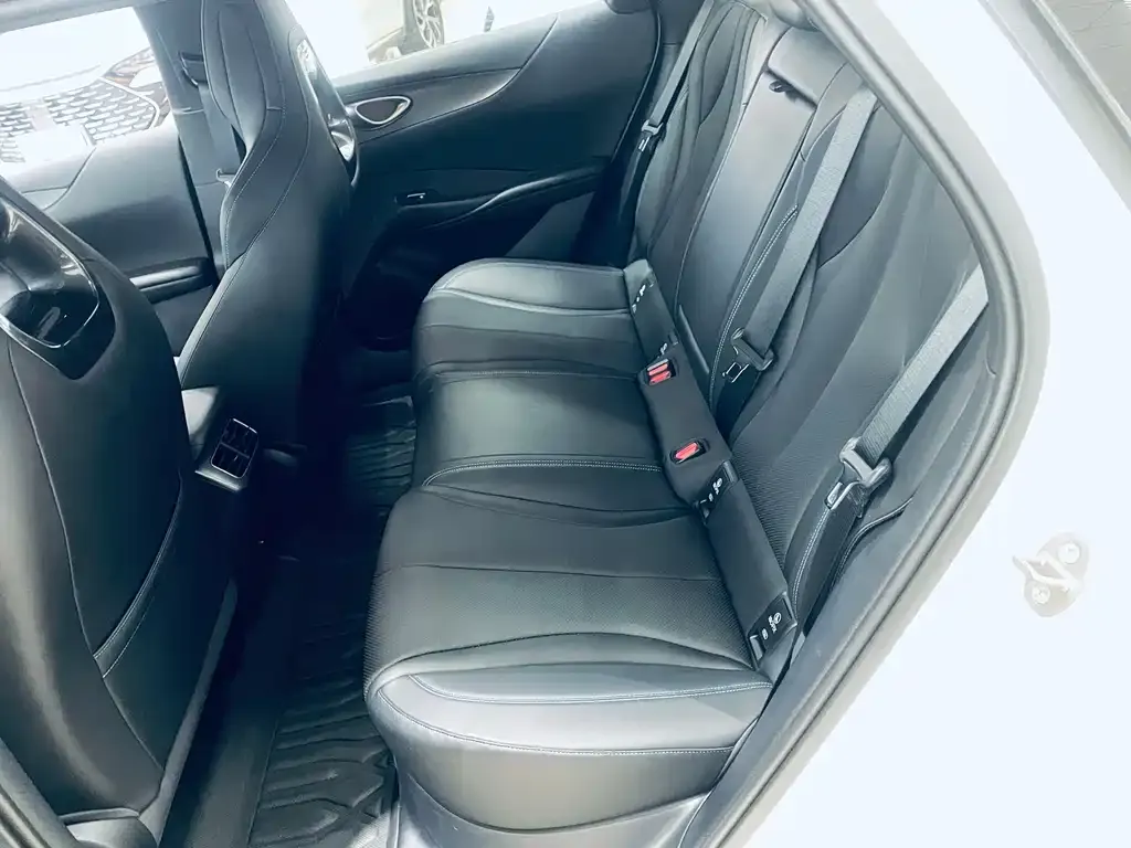 BYD Seal 06 — фото 10