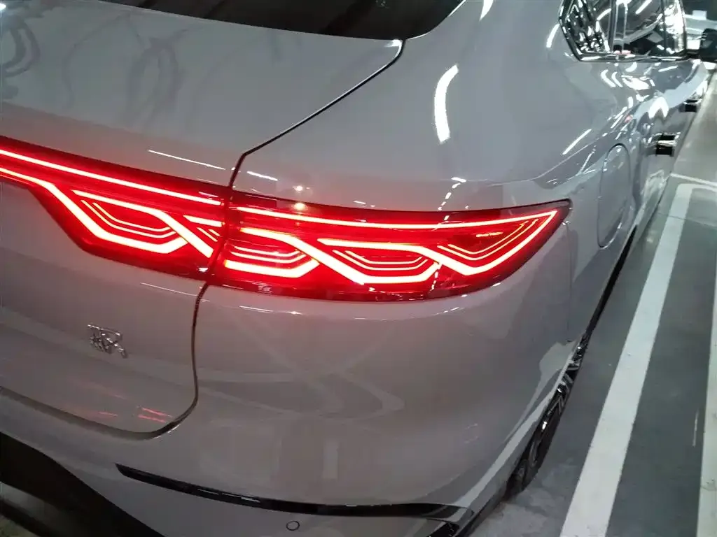 BYD Han 2025 из CN, фото 3