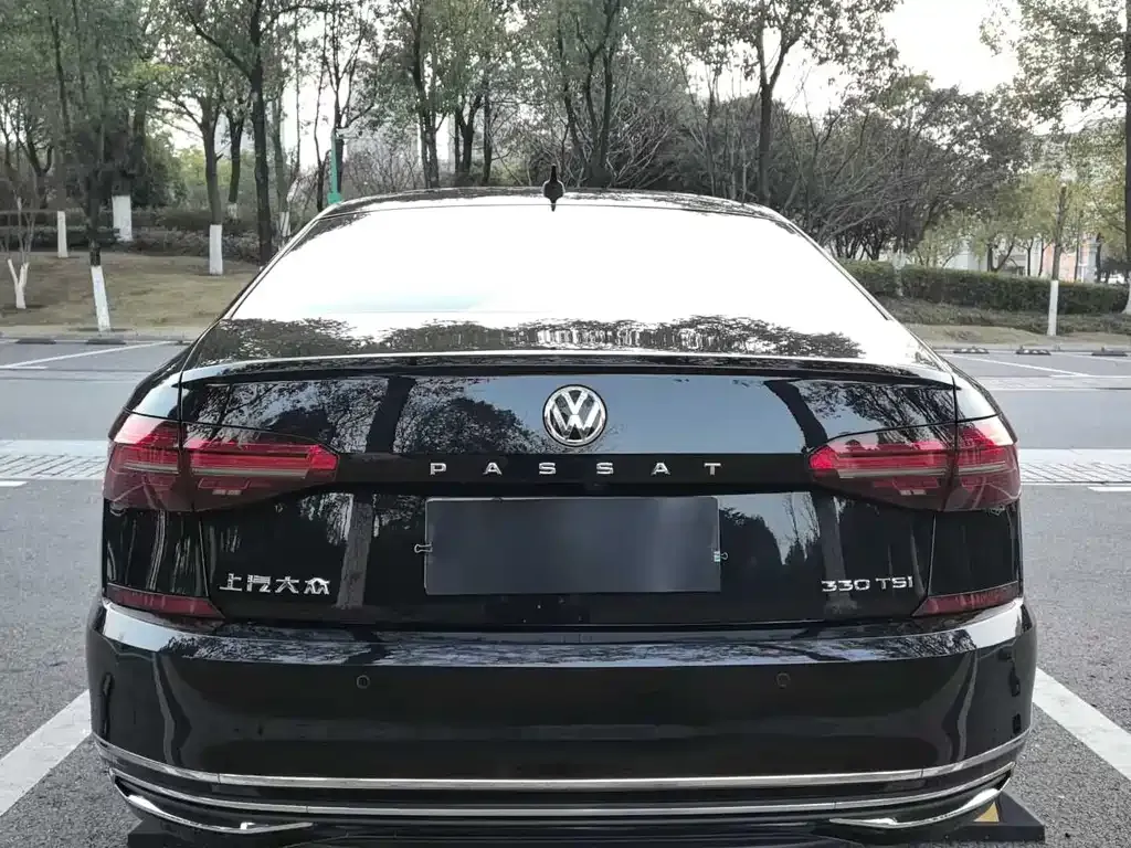 Volkswagen Passat — фото 9