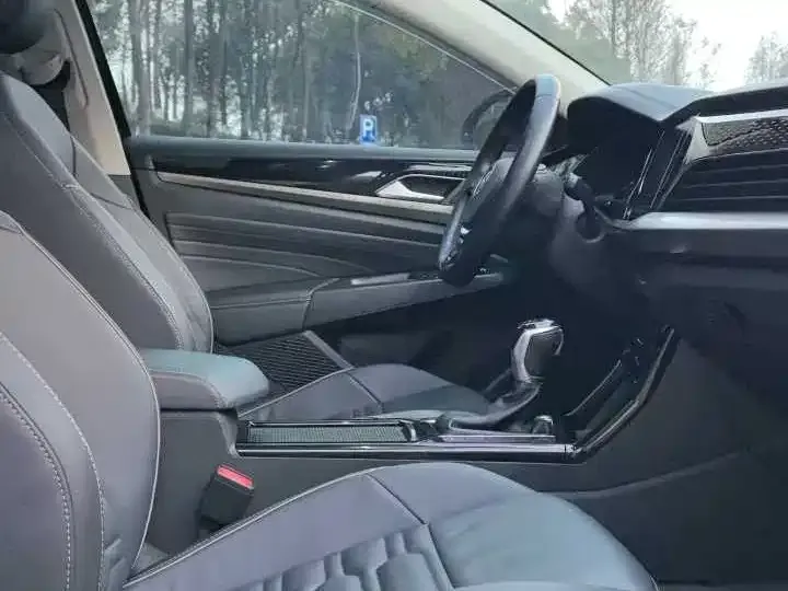 Volkswagen Passat — фото 2
