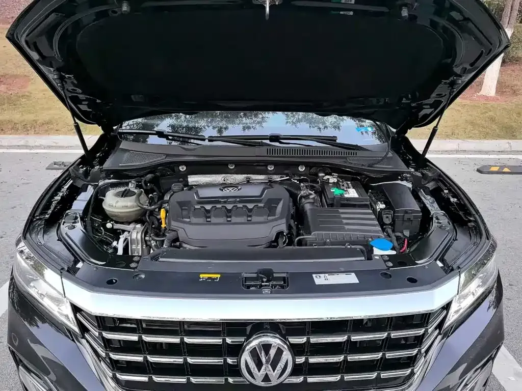 Volkswagen Passat — фото 8