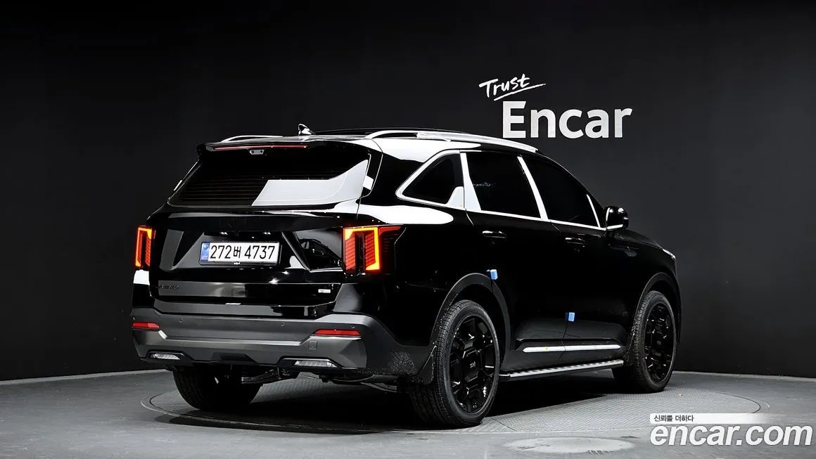 Kia Sorento — фото 6