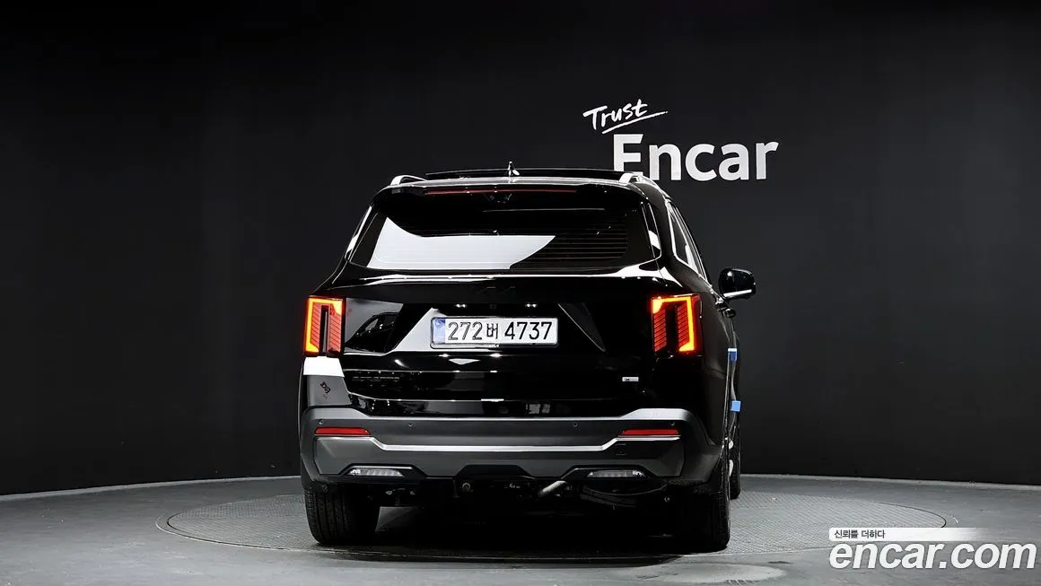 Kia Sorento — фото 7