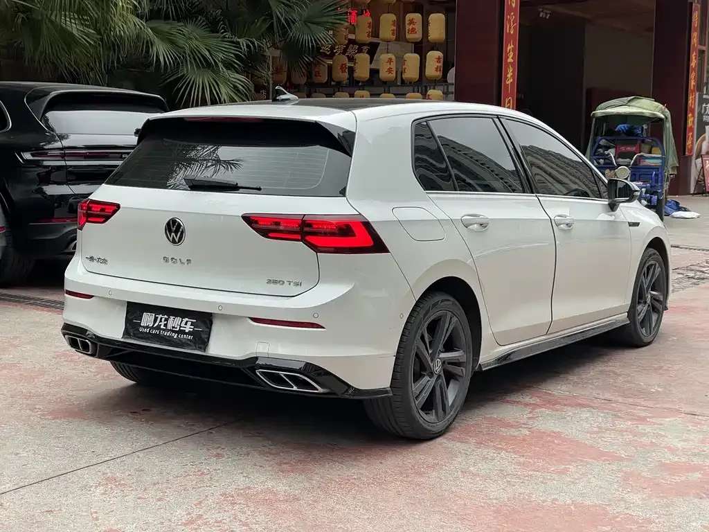 Volkswagen Golf 2022 из CN, фото 2