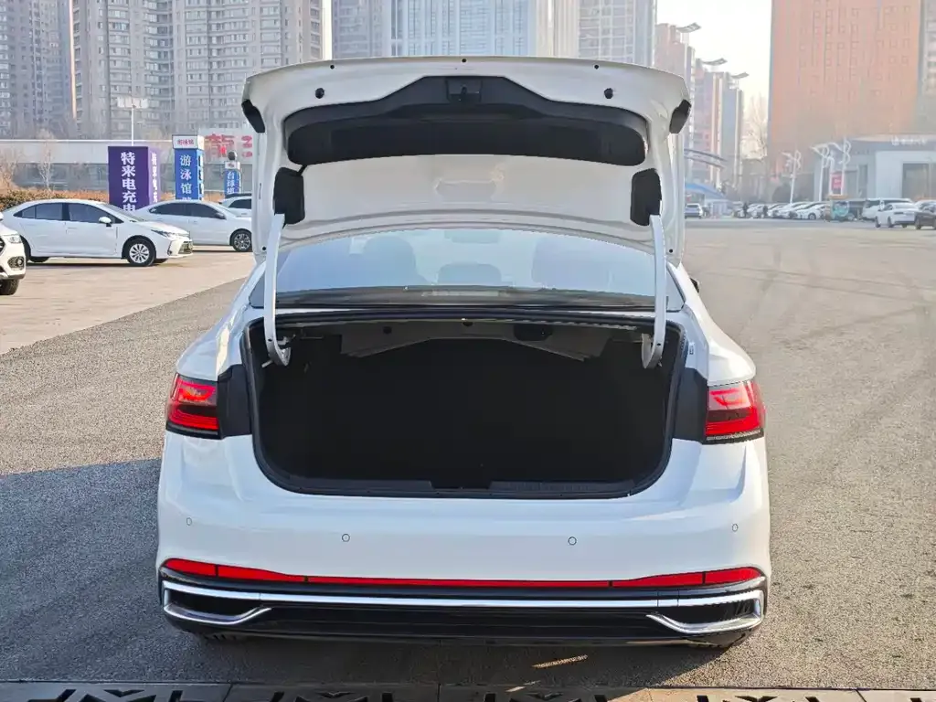Volkswagen Sagitar 2022 из CN, фото 4