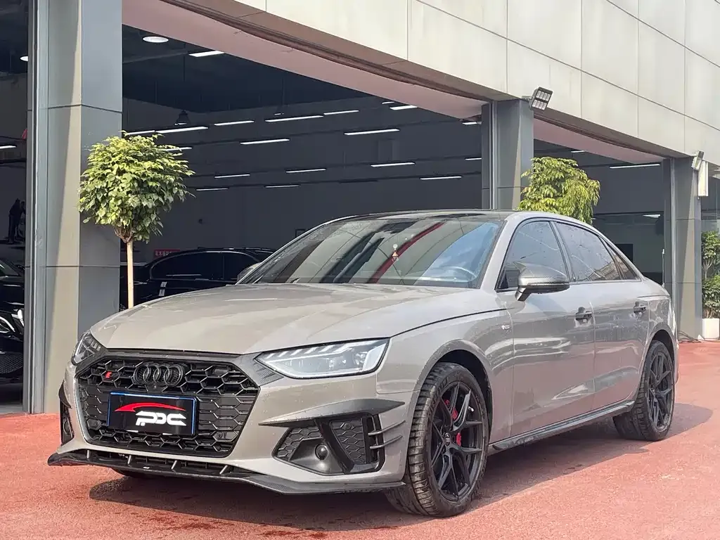 Audi A4L 2023 из CN, фото 1