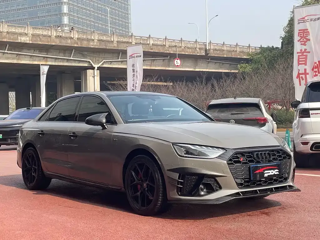 Audi A4L 2023 из CN, фото 5