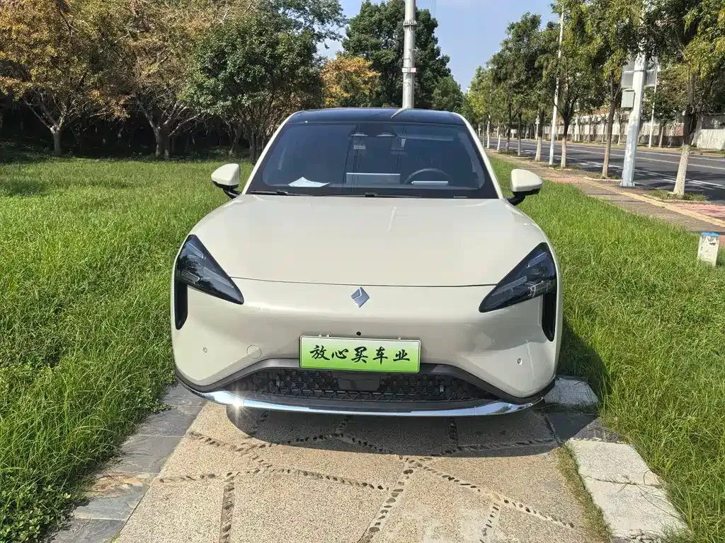 Baojun Yunhai 2024 из CN, фото 8