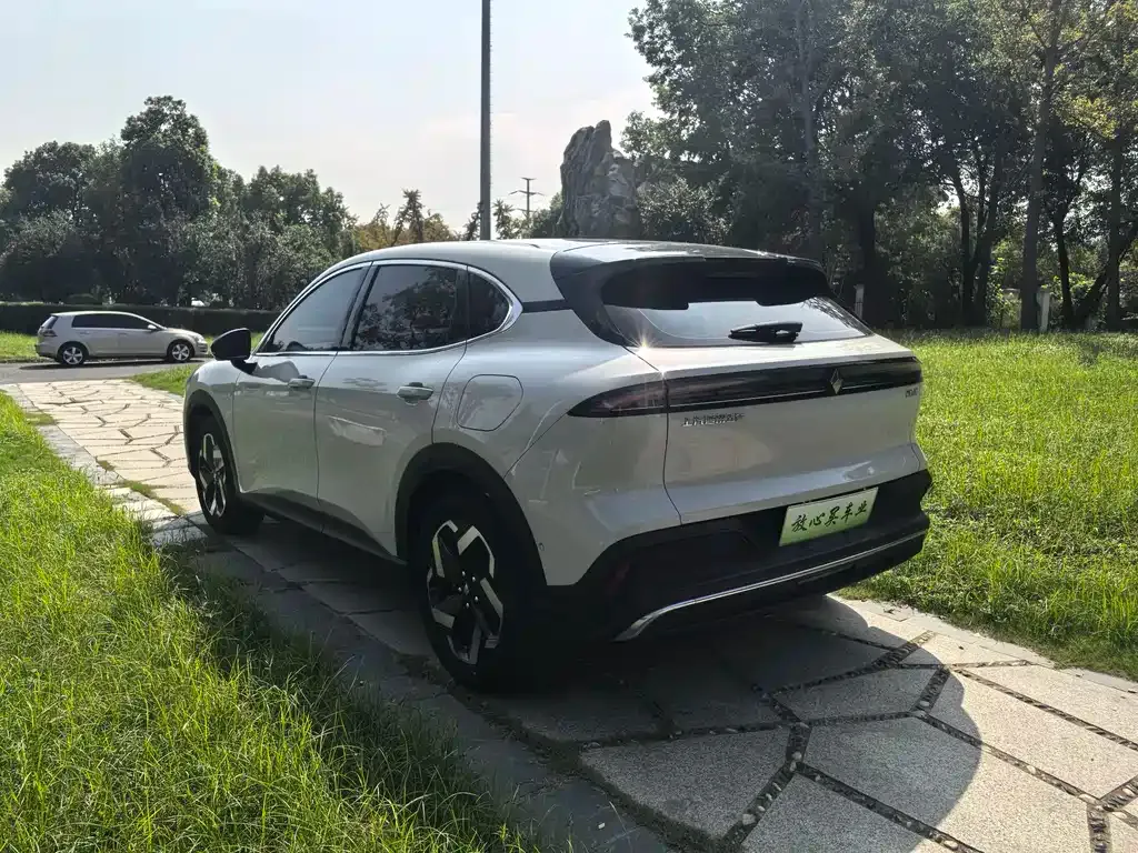 Baojun Yunhai 2024 из CN, фото 9