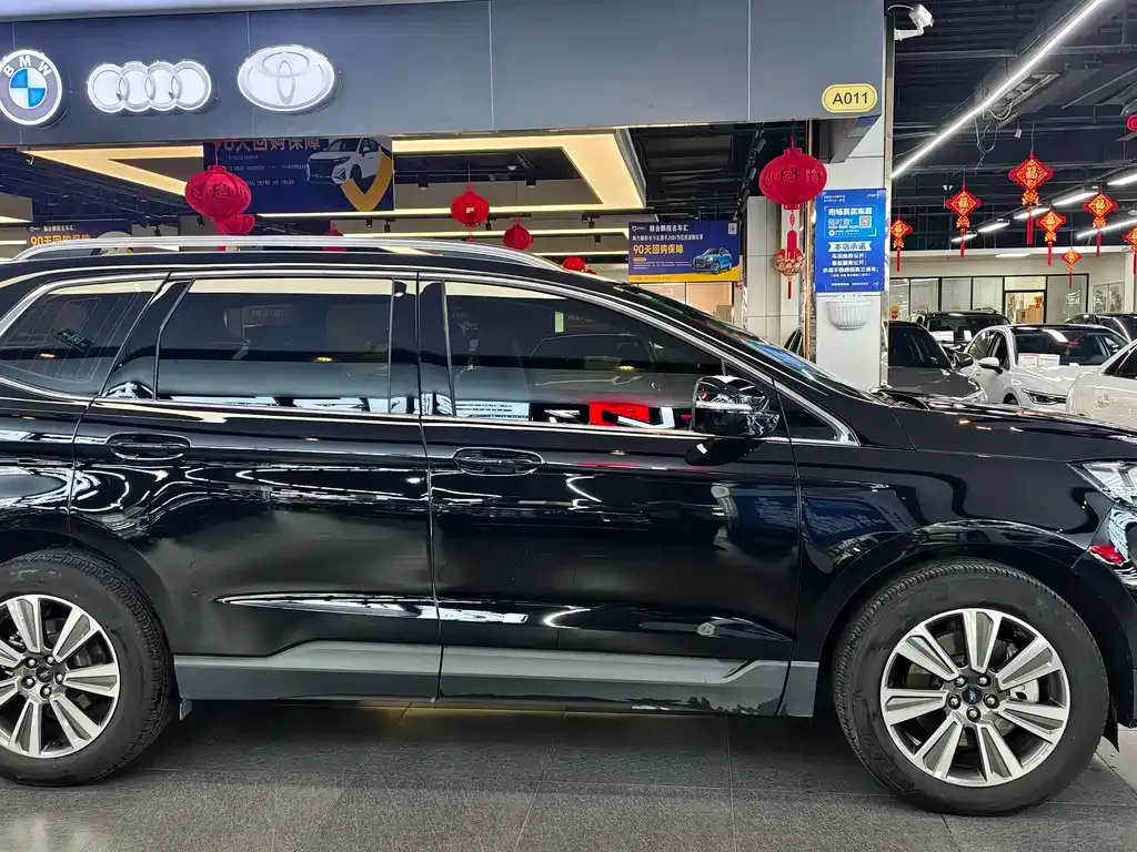 Ford Edge 2022 из CN, фото 6