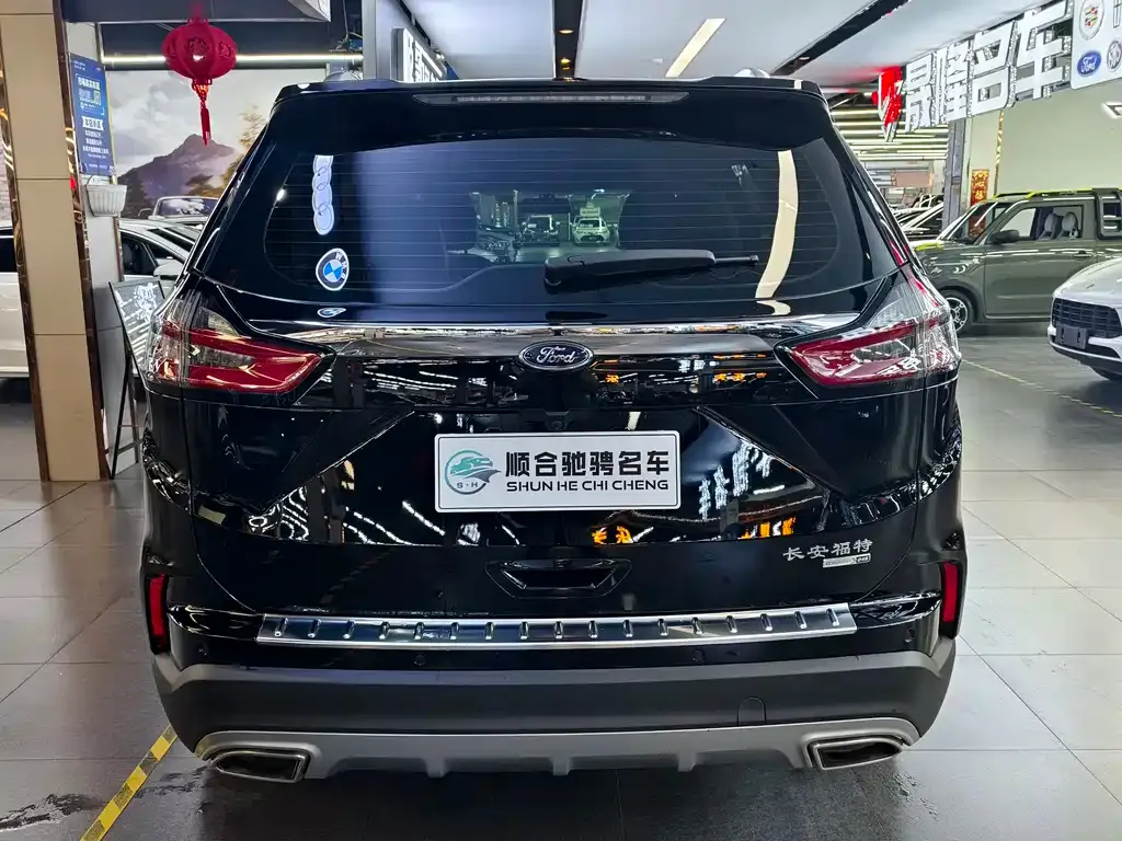Ford Edge 2022 из CN, фото 2