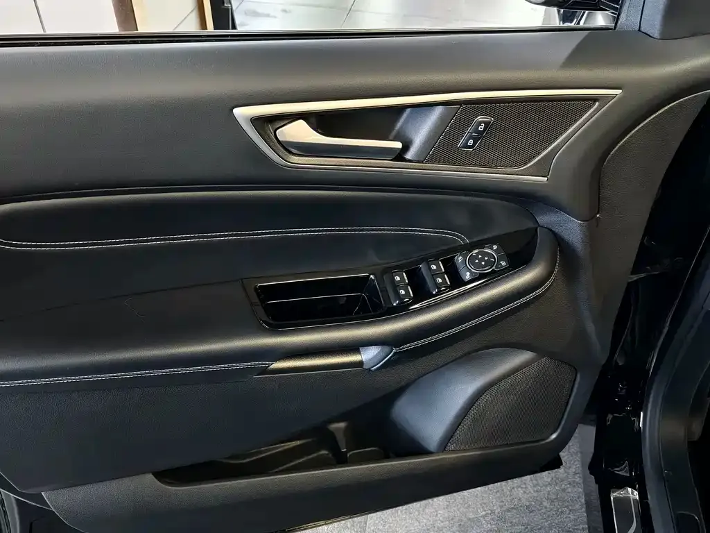 Ford Edge 2022 из CN, фото 9