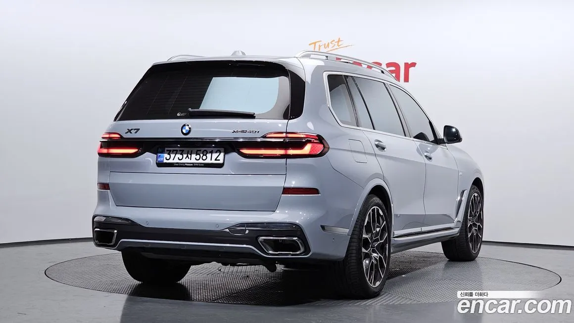 BMW X7 — фото 6