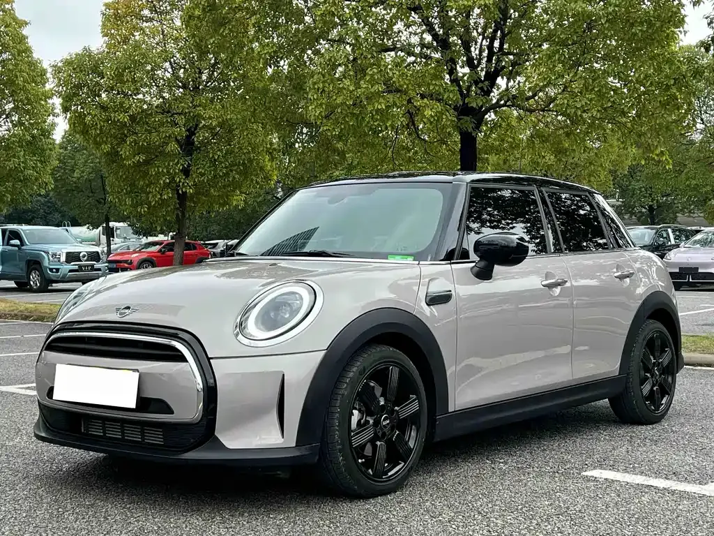 MINI Cooper (3-door) — фото 1