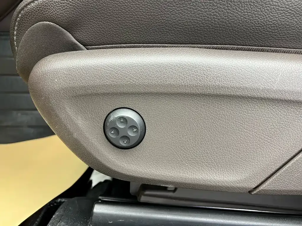 Mercedes-Benz GLS — фото 9