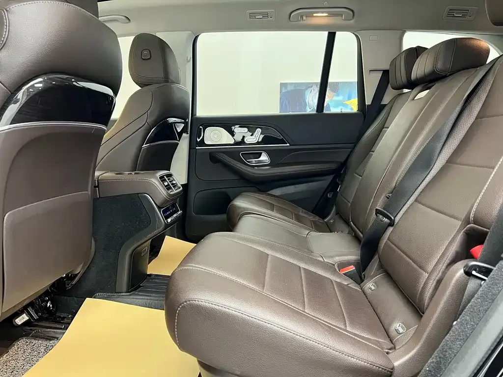Mercedes-Benz GLS — фото 6