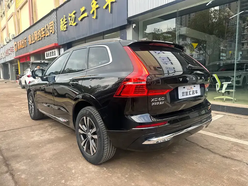 Volvo XC60 2022 из CN, фото 8