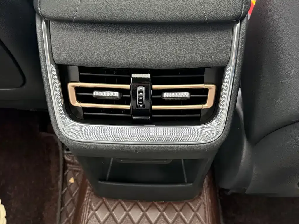 Hongqi H6 2024 из CN, фото 2