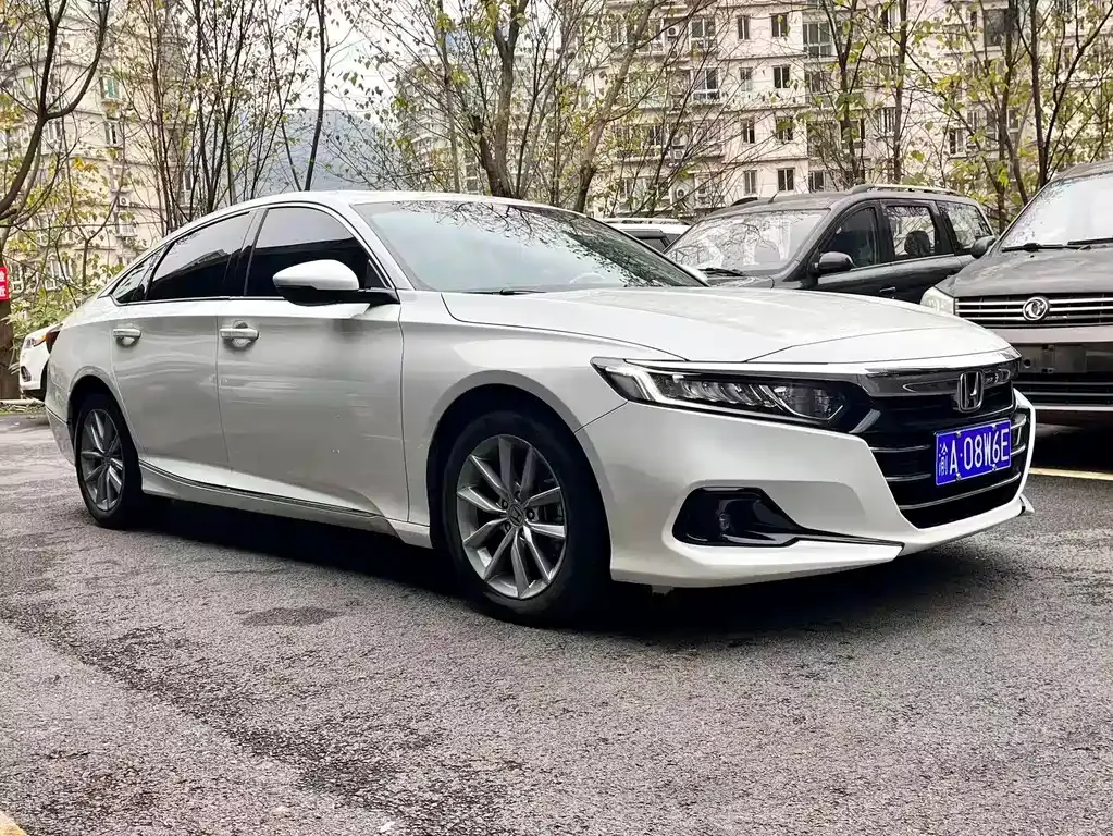 Honda Accord — фото 7