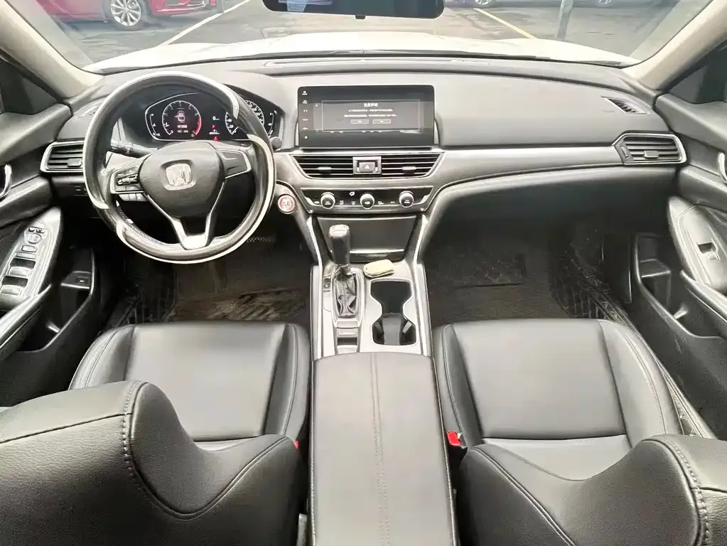 Honda Accord — фото 3