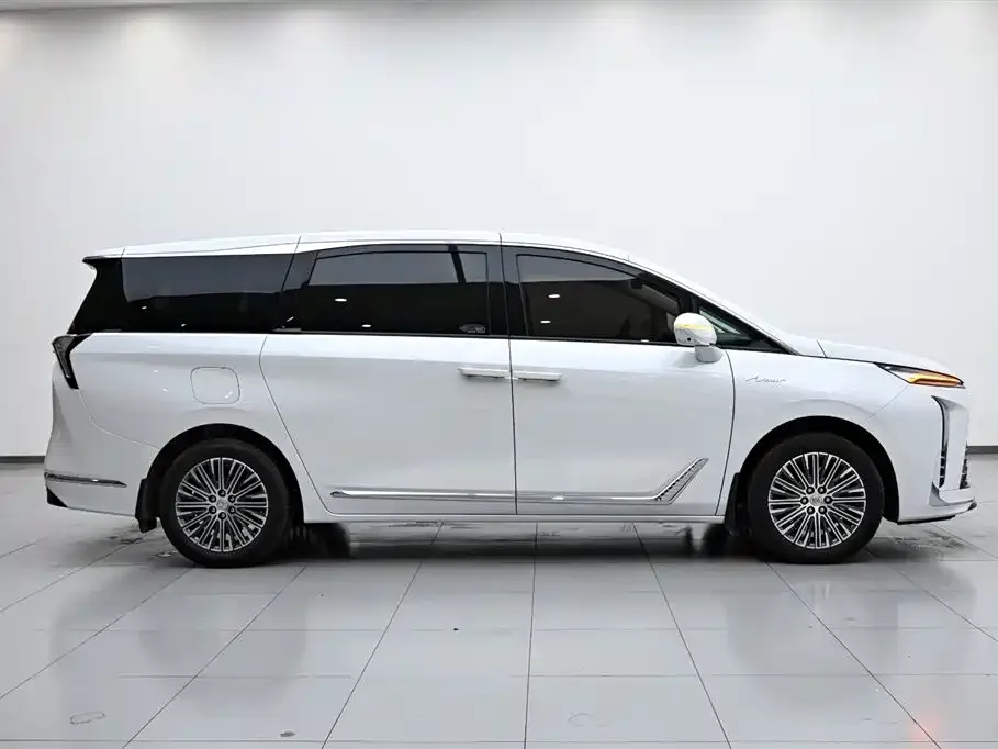 Buick GL8 Hybrid 2025 из CN, фото 8