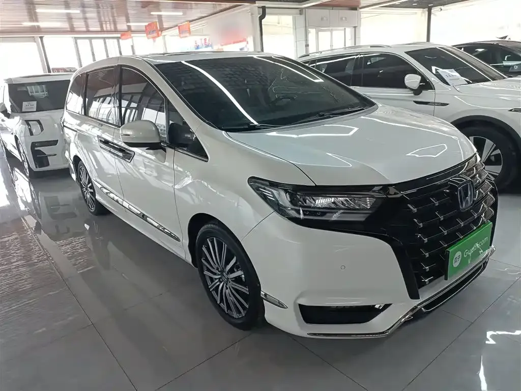 Honda Elysion 2022 из CN, фото 3