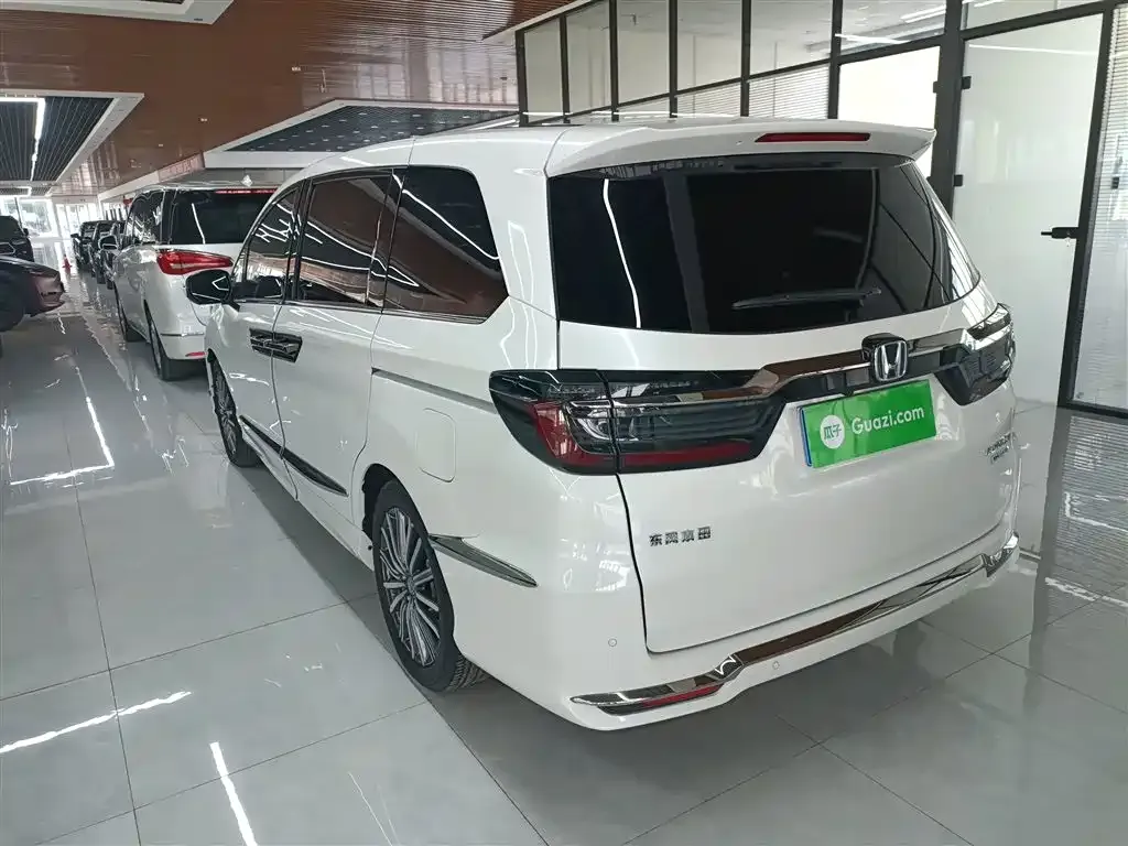 Honda Elysion 2022 из CN, фото 10